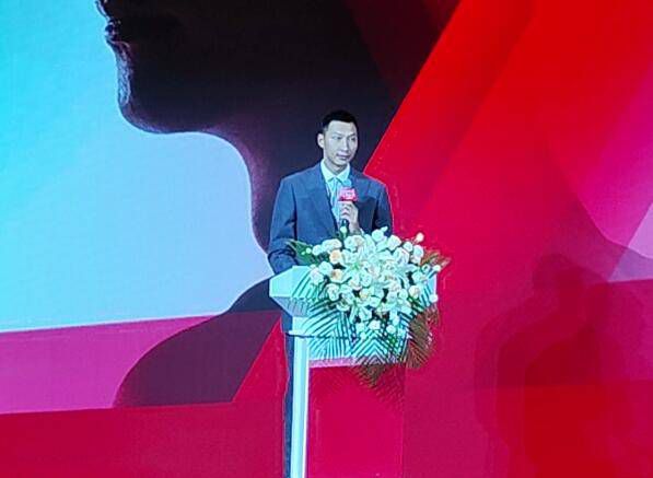 亚洲国产高清人在线