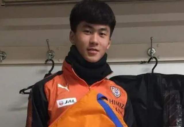 国产亚洲人成a一在线v站