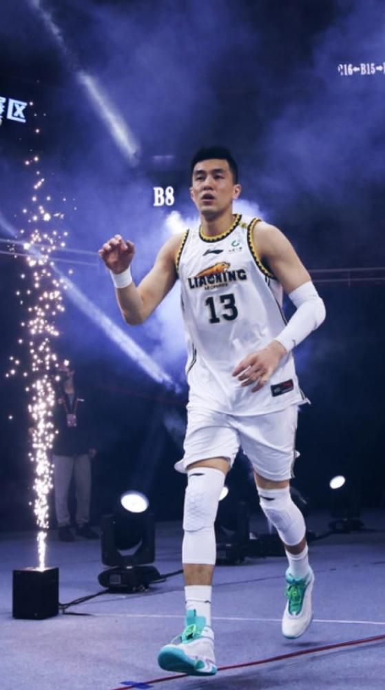深夜顶弄裸睡小丹第一部