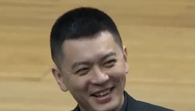 看美女下身排尿